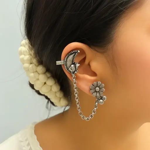 [PRD0027] Floral Ear Cuff with Moon Charm and Chain Link 
